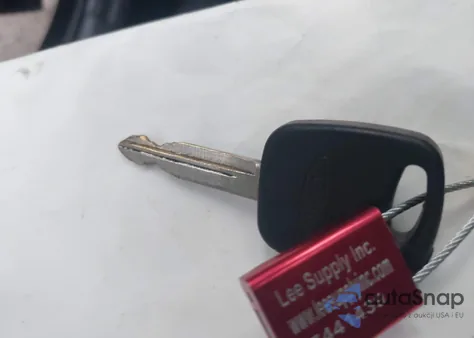 2003 Ford Escape Limited from USA, damaged, VIN 1FMCU04133KB86819